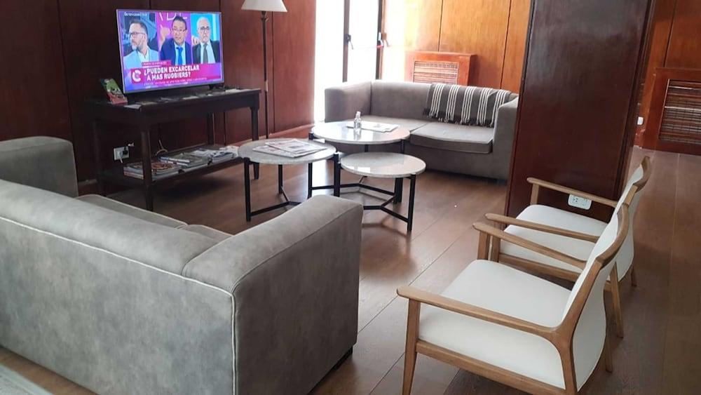 Hotel Tehuelche Esquel Εξωτερικό φωτογραφία